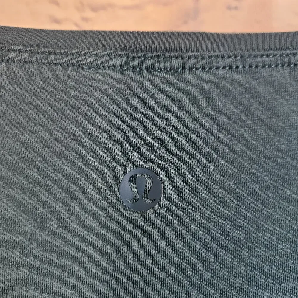 Lululemon Green Back In Action Long Sleeve Shirt Size 6 Women’s Workout